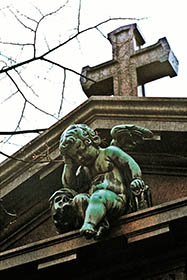 Père Lachaise 19 thumbnail 